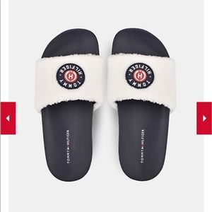 NWT Tommy Hilfiger Fuzz Slide
